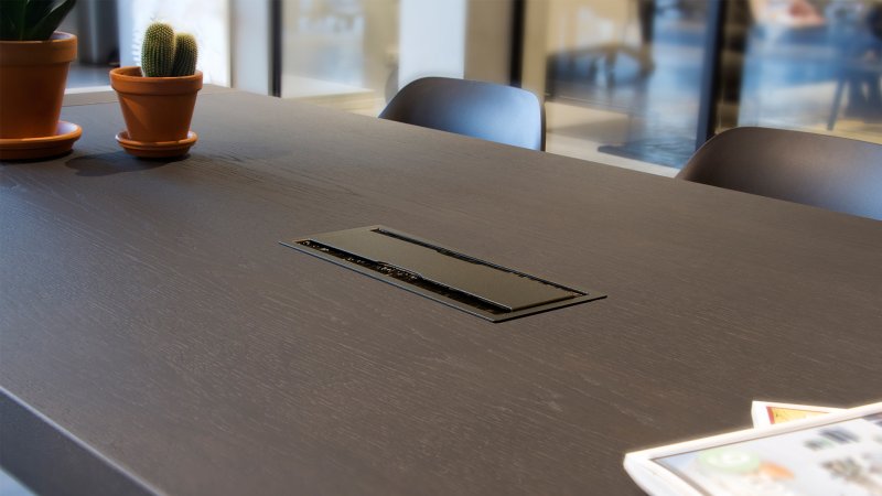 inbouw stekkerdoos Indesq Tesla zwart