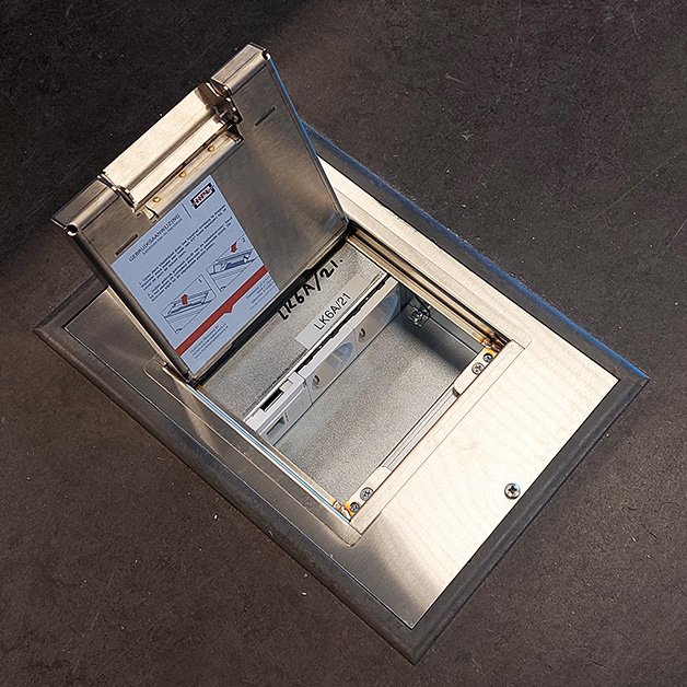 Maatwerk HPL vloerdoos Vertigo open